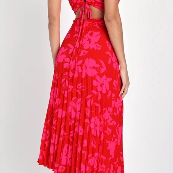 Lulu's Vibrant Moment Red and Pink Floral Pleated Lace-Up Midi Dress in Small - Picture 6 of 8